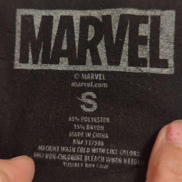 Marvel Deadpool Womens Size Small Black Red Tee T-Shirt Short Sleeve - Picture 3 of 3